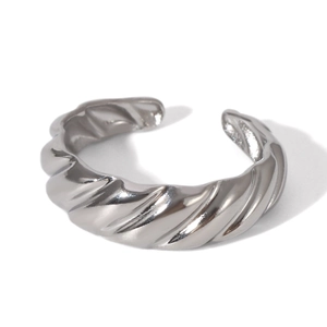 Detailed view of silver twisted croissant ring made of durable stainless steel