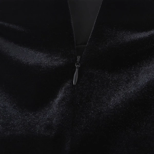 Robe bustier chic en velours noir avec fermeture éclair invisible et coupe ajustée