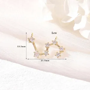 Nahaufnahme des 14k Gold-Löwe-Anhängers mit Maßen und Gewichtsspezifikationen