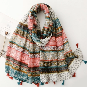 Bohemian Ethnic Floral Print Scarf With Tassels Lightweight Bali Yarn Sun Protection Shawl Retro Paisley Scarf Wrap
