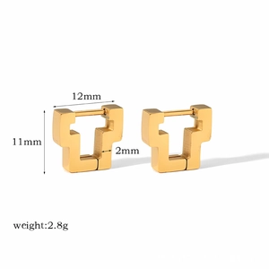 Detailed view of geometric square hoop earrings with 12mm x 11mm dimensions and 2.8g weight