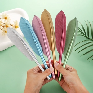 Creative Realistic Feather Shaped Gel Pen Metallic Luster Plastic Writing Tool For Office School Stationery Gift