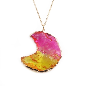Collier en acier doré avec pendentif étoile et lune en pierre rose et jaune