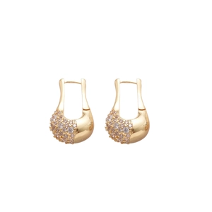 Boucles d'oreilles dorées en forme de U avec pavé de zircons et finition polie