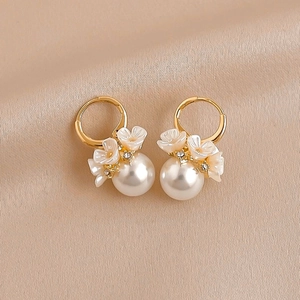 Artificial Pearl Flower Drop Earrings Alloy Rhinestone Resin Petals Gold Tone Elegant Floral Jewelry For Women Steel Earring Post