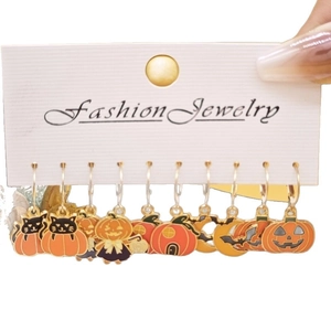 Halloween earring set with pumpkin, ghost and bat motifs in gold and enamel finish