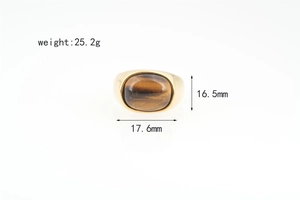 Macro view of vintage gold tiger eye ring showing weight 25.2g and stone dimensions