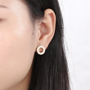 Fashion geometric hollow round gold stud earrings with sparkling pave-set crystal diamonds
