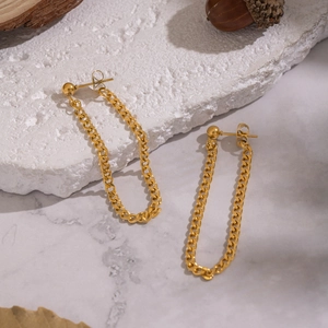 Boucles d'oreilles chaîne gourmette dorée sur pierre, bijoux minimalistes en acier inoxydable