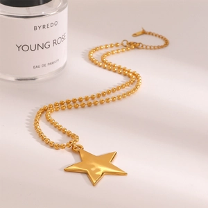Collier avec pendentif étoile en acier inoxydable doré 18k et chaîne à billes chic