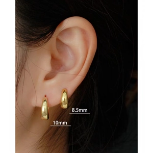 Polished S925 sterling silver huggie hoop earrings in gold with 8.5mm and 10mm sizes