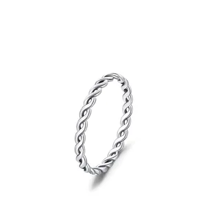 Minimalistischer 925 Sterling Silber Gedrehter Ring Schlanke Flechtstapelbare Band Schmuck Für Damen