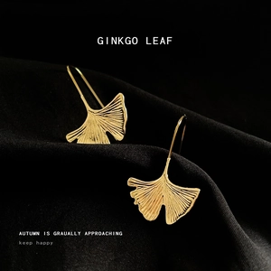 Vintage Ginkgo Leaf Drop Earrings For Women Gold Plated Elegant Plant Pattern Copper Earrings Fashion Jewelry Gift