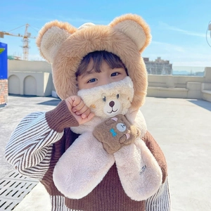 Cute bear-shaped winter hooded scarf and earflap knit hat for toddlers in beige and brown