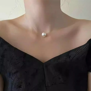 French Minimalist Floating Artificial Pearl And Geometric Mother Of Artificial Pearl Pendant Necklace Gold Plated Copper Chain Jewelry For Women