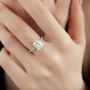 Macro shot of an emerald cut cubic zirconia set on a S925 sterling silver ring band