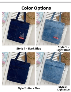 Confronto tra borse tote in denim chiaro e scuro con ricami e design minimalista
