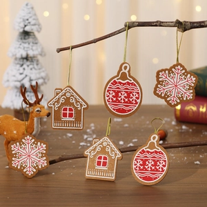 Set of 6 felt Christmas tree ornaments featuring gingerbread man and snowflake designs