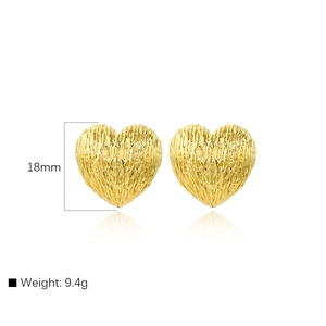 French vintage gold heart studs with textured bark finish and 18mm height dimension
