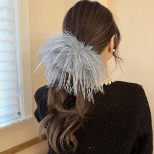 Chouchou géant en plumes grises pour femme, accessoire cheveux doux pour queue de cheval
