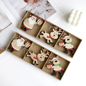 Houten kersthanger set met Kerstman en rendier figuren voor huis- en boomdecoratie