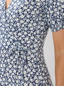 French vintage floral V-neck wrap dress with tie waist and puff sleeves for summer