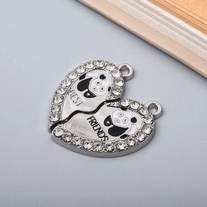 Silver panda heart pendant set with BEST FRIENDS engraving and sparkling rhinestones