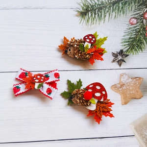 Detailed view of autumn woodland clips with hedgehogs, mushrooms and maple leaves