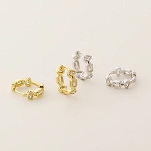 Elegante S925 sterling zilveren geometrische oorringen met hartvormige zirkoonstenen