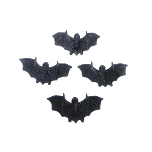 Set of four 4cm realistic black plastic bats for Halloween party favors and DIY accessories