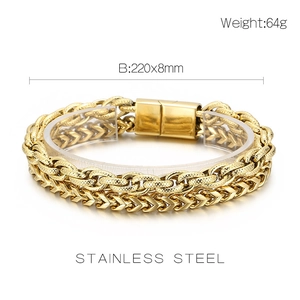 Macro detail of gold double-layer stainless steel Cuban chain bracelet with 220mm length