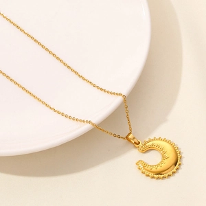 Classic 18K gold plated stainless steel crescent moon pendant necklace for women