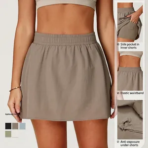 Gonna pantalone sportiva anti-UV da donna con short interni e tasche in cinque colori
