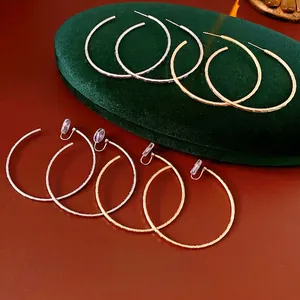 Orecchini A Cerchio Grandi Opachi Smerigliati Rame Con Perno In Argento Sterling 925 Placcato Oro Elegante Per Donna
