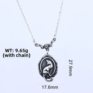 Detailed size view of vintage cat pendant necklace with weight 9.65g and height 27.9mm