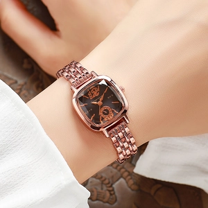 Montre élégante carrée en quartz or rose avec bracelet en métal pour femme chic