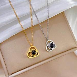 Titanium Steel Heart Projection Necklace Minimalist Clavicle Chain Elegant Jewelry For Women