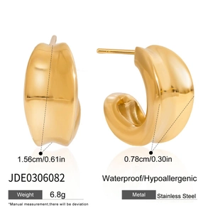 Detailed size specifications for gold curved stainless steel concave earrings