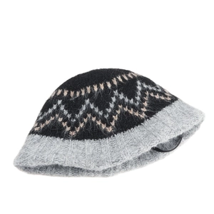 Women's vintage diamond knit bucket hat with geometric patterns for winter warmth