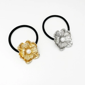 Elegant Flower Hair Ties Metal Alloy Rose Petal Artificial Pearl High Elastic Hair Rope Ponytail Holder For Women