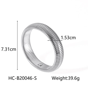 Detailed dimensions of silver titanium steel textured flexible snake chain bracelet