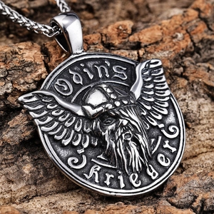 Herren Wikinger Odin Krieger Anhänger Edelstahl Nordische Mythologie Geflügelter Helm Retro Punk Gothic Schmuck