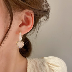 Elegant silver pin drop earrings with heart pendant, pearls and sparkling rhinestones