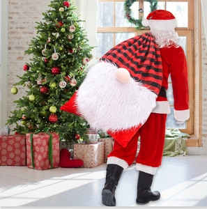 Grand sac cadeau de Noël style gnome avec motif à carreaux rouges et noirs chic