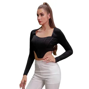 Haut corset noir pour femme à manches longues avec col carré et détails de baleines