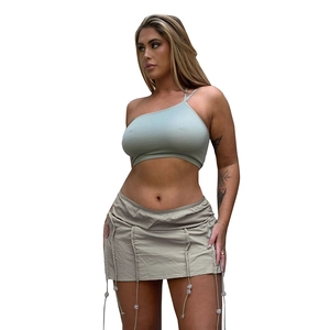 Ensemble femme haut court à une épaule et mini-jupe kaki avec cordon de serrage chic