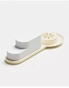 Minimalist dual-color soap dish with drainage holes for modern bathroom organization