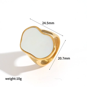 Macro view of gold-plated stainless steel ring with dimensions 24.5mm by 20.7mm