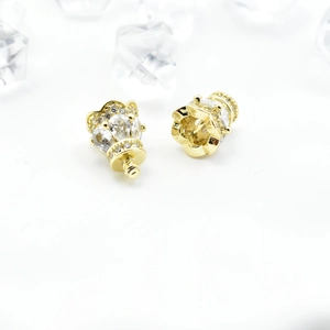 Golden crown clasp with micro-set cubic zirconia for luxury pearl necklaces