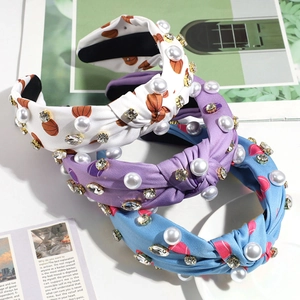 Serre-têtes noués à fleurs avec perles et strass sur base en tissu blanc élégant